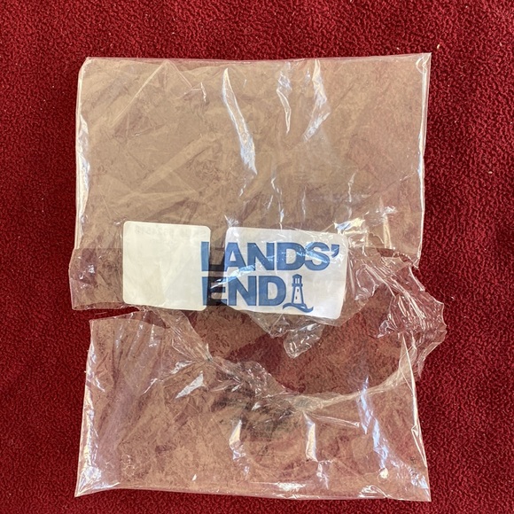 Lands’ End Rash Guard Swim Tee Size L/P 14-16 NWT - Picture 9 of 10